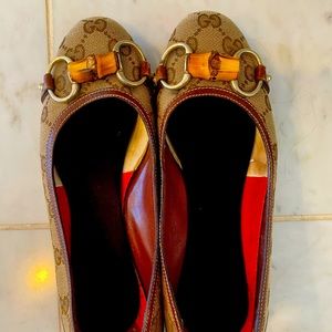 Classic print Gucci flat size 7.